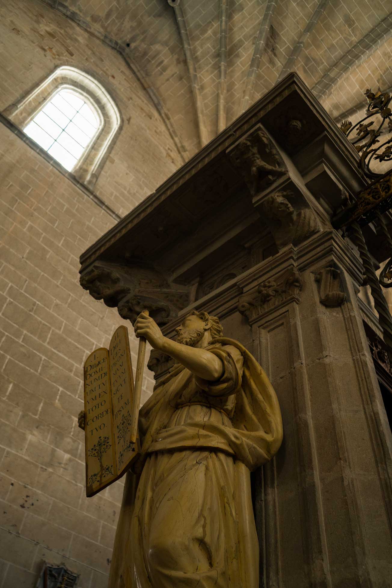 Sculpture of Saint Peter